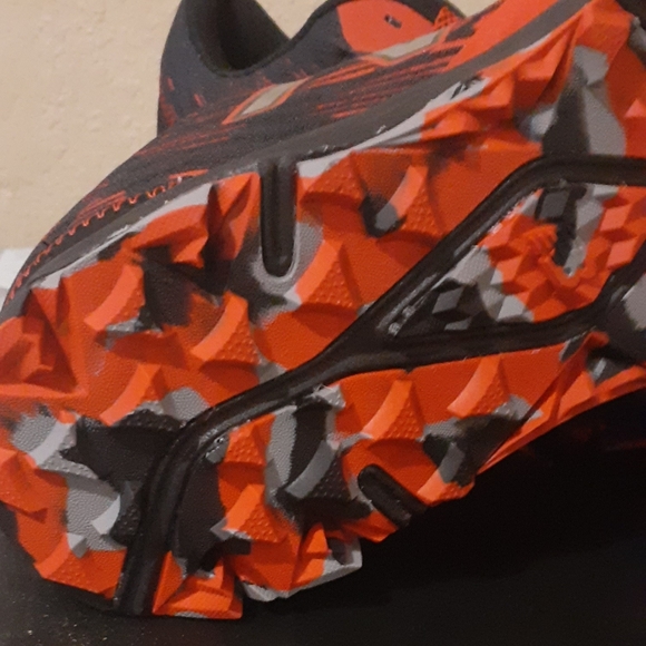 New Balance Red MT90LA2 - Picture 2 of 3